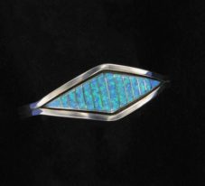 opal-diamond-shape-bracelet-nzb-opi9