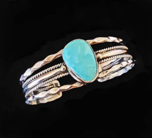 NZB-11 Handcrafted Navajo Turquoise Teardrop Open Band Cuff Bracelet