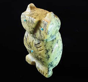 Serpentine Owl Fetish Carving