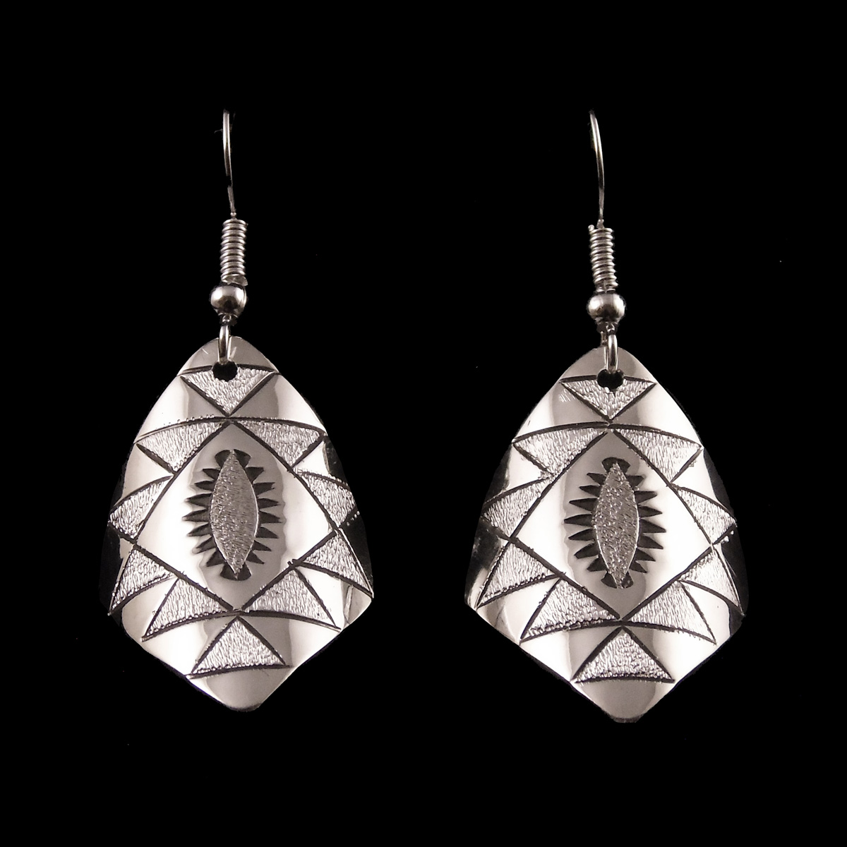 Attractive Native American Navajo Sterling Silver Earrings Attractive Native American Navajo Sterling Silver Earrings