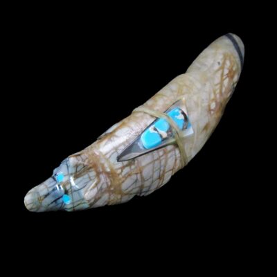 Marble Zuni Wolf Fetish Carving with Arrowhead