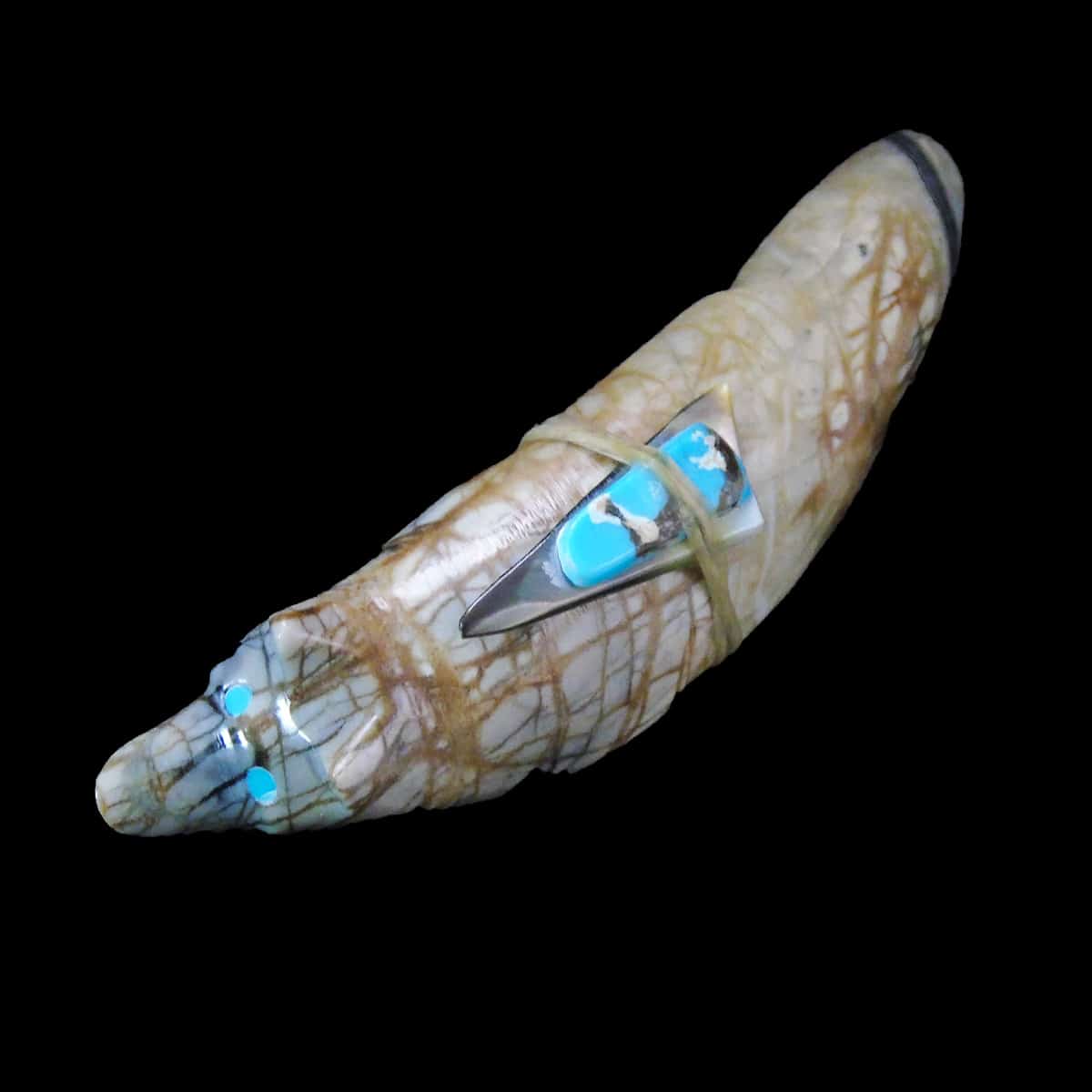 Marble Zuni Wolf Fetish Carving with Arrowhead