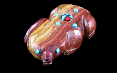 Zuni Mole Fetish Carving with Sun Face Design by Laate