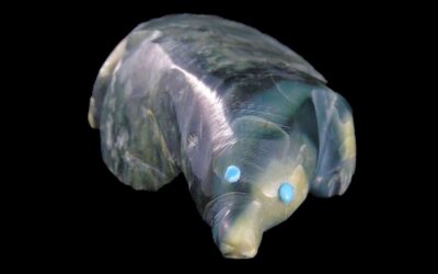 Serpentine Hand-Crafted Laate Zuni Mole Carving