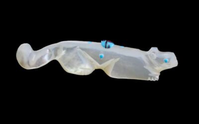 Puma Zuni Fetish Carved from Mother of Pearl by D. Laate