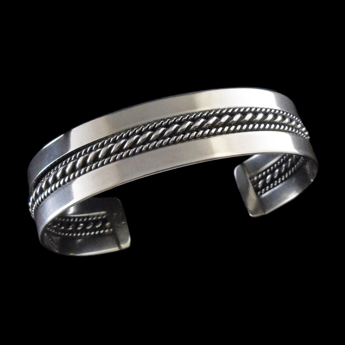 Silver Design Navajo Cuff Bracelet | Joe Wilcox Indian Den