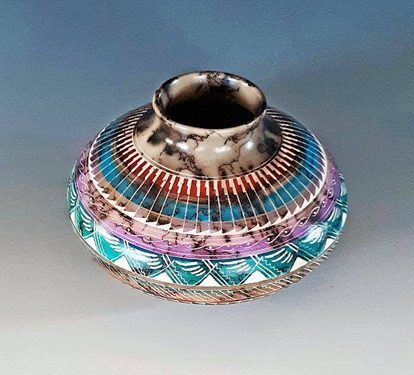 Fine Handcrafted Navajo Horsehair Vase - Image 3