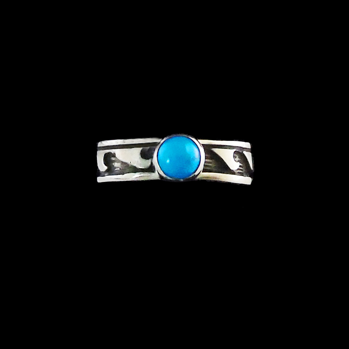 Navajo Round Turquoise Stone Ring