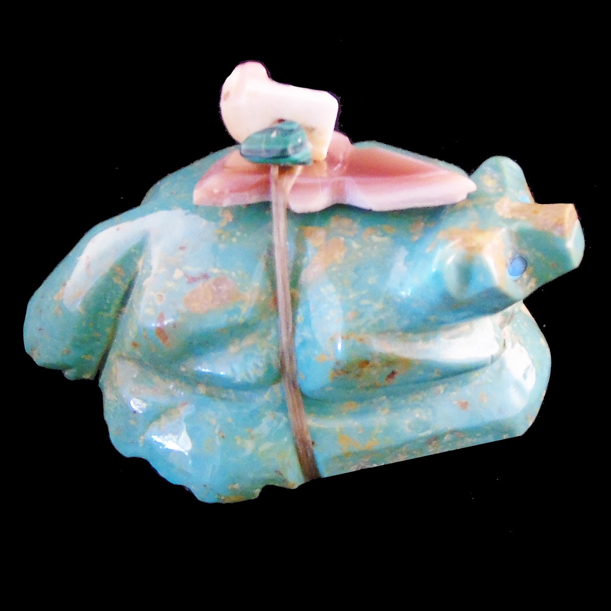 Turquoise Wolf Fetish with Arrowhead Bundle - Image 2