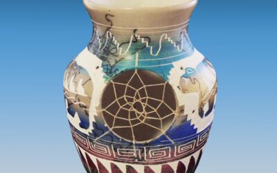 Amber Willie Navajo Horsehair Bear & Dreamcatcher Pot