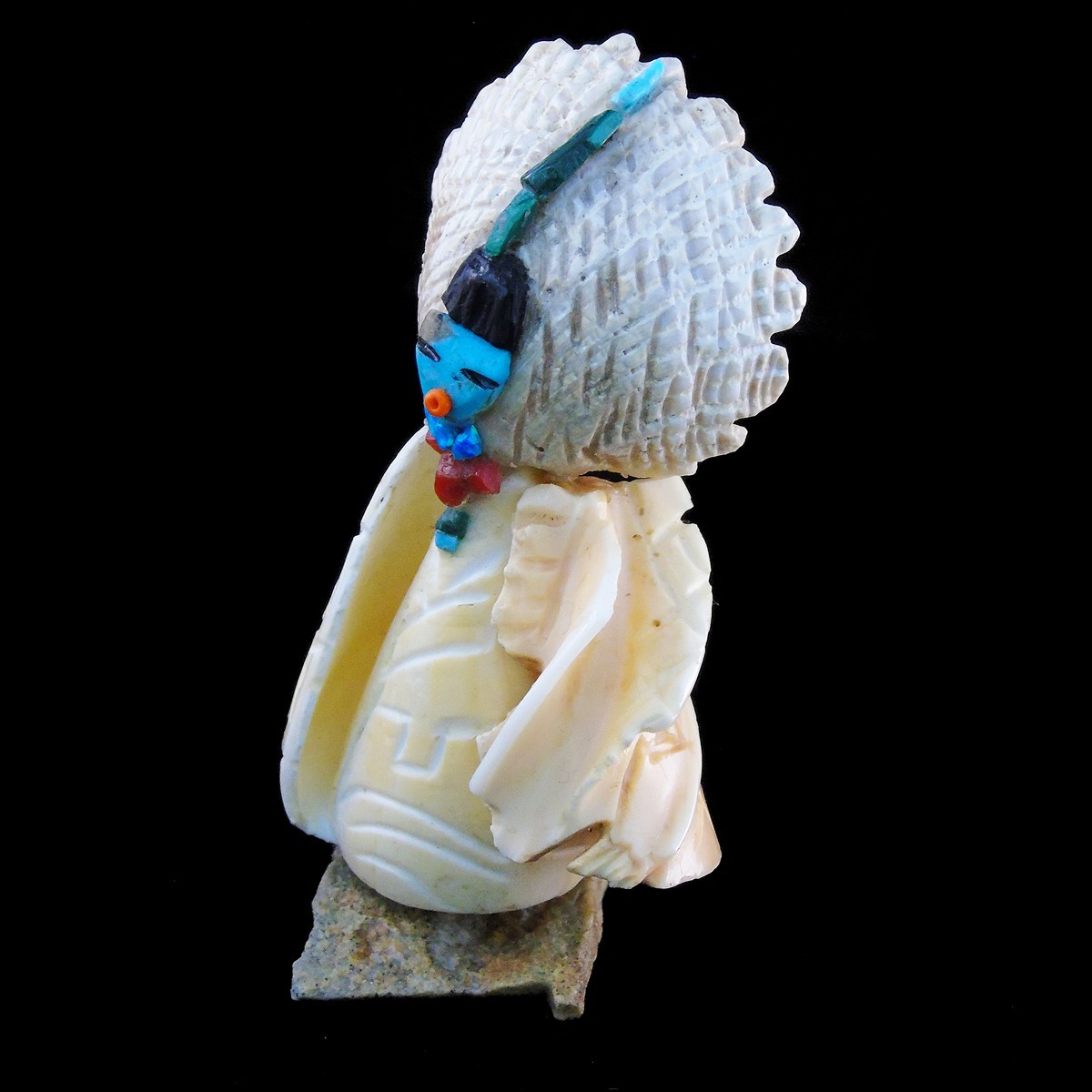 Hand-Carved Zuni Shell Maiden by Jon Quam