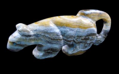 Mike Mahooty Zuni Mountain Lion – Banded Onyx