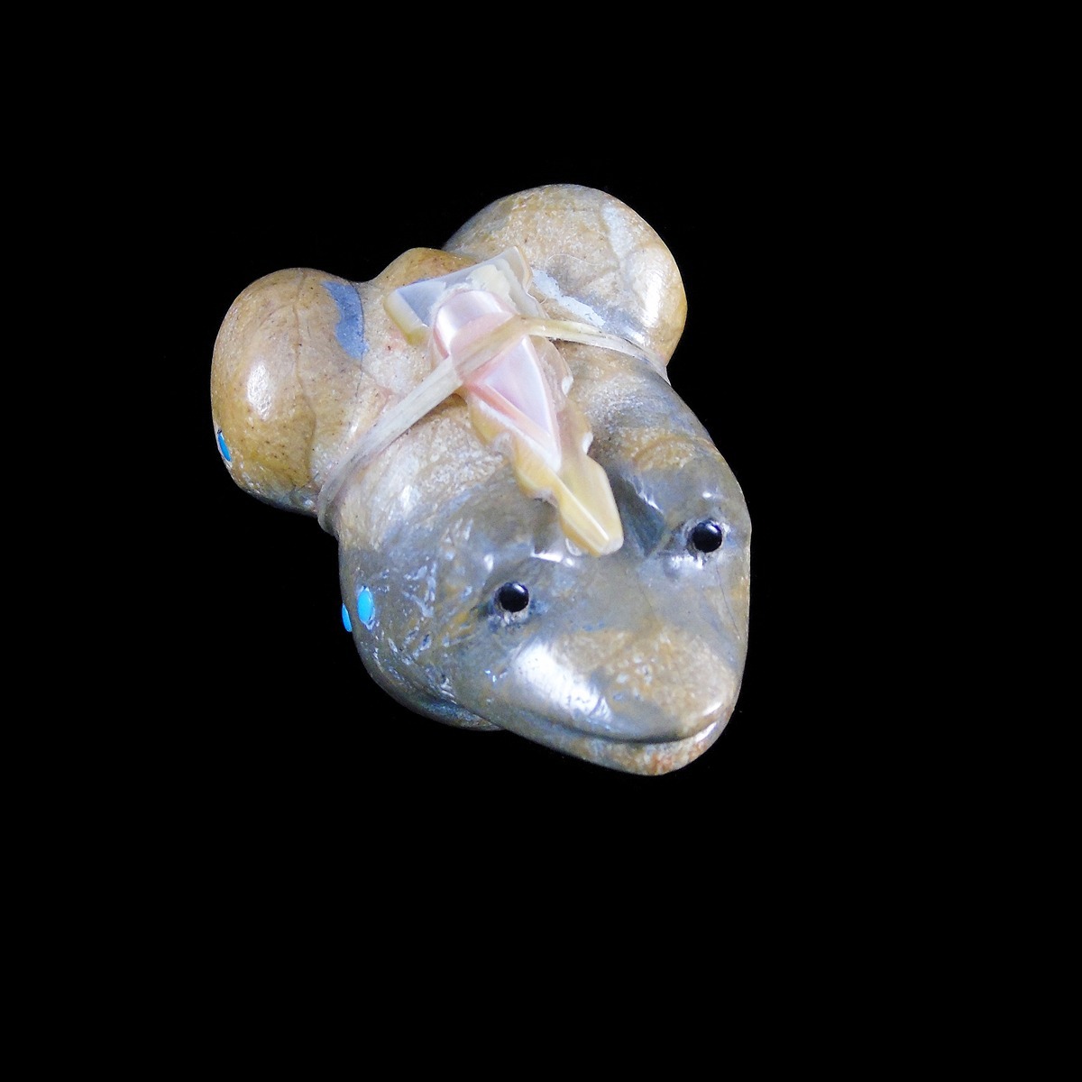 Zuni Frog Fetish by Delvin Leekya – Onyx, Turquoise & Shell