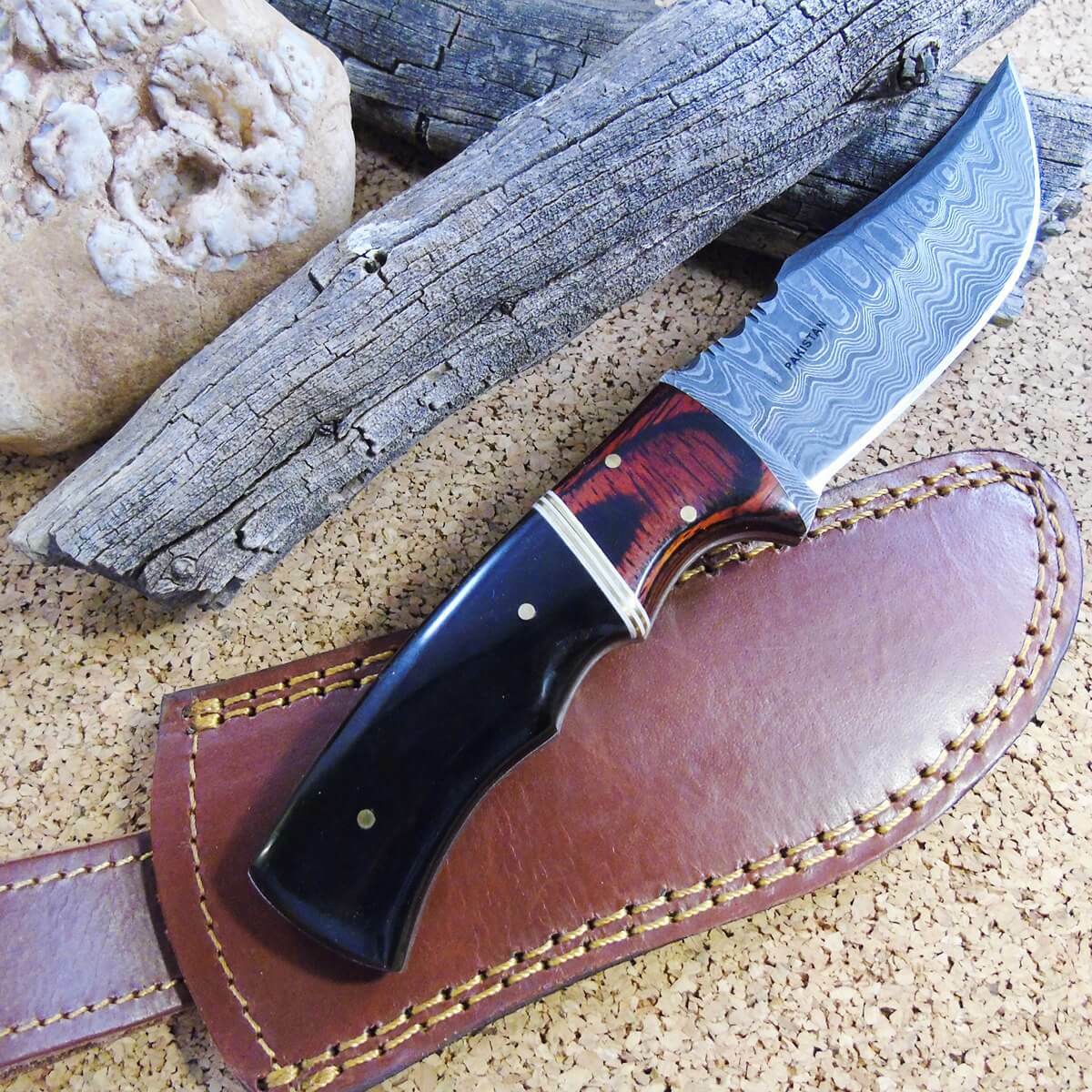 8.25" Damascus Knife - Bison Horn & Wood Handle - Image 5