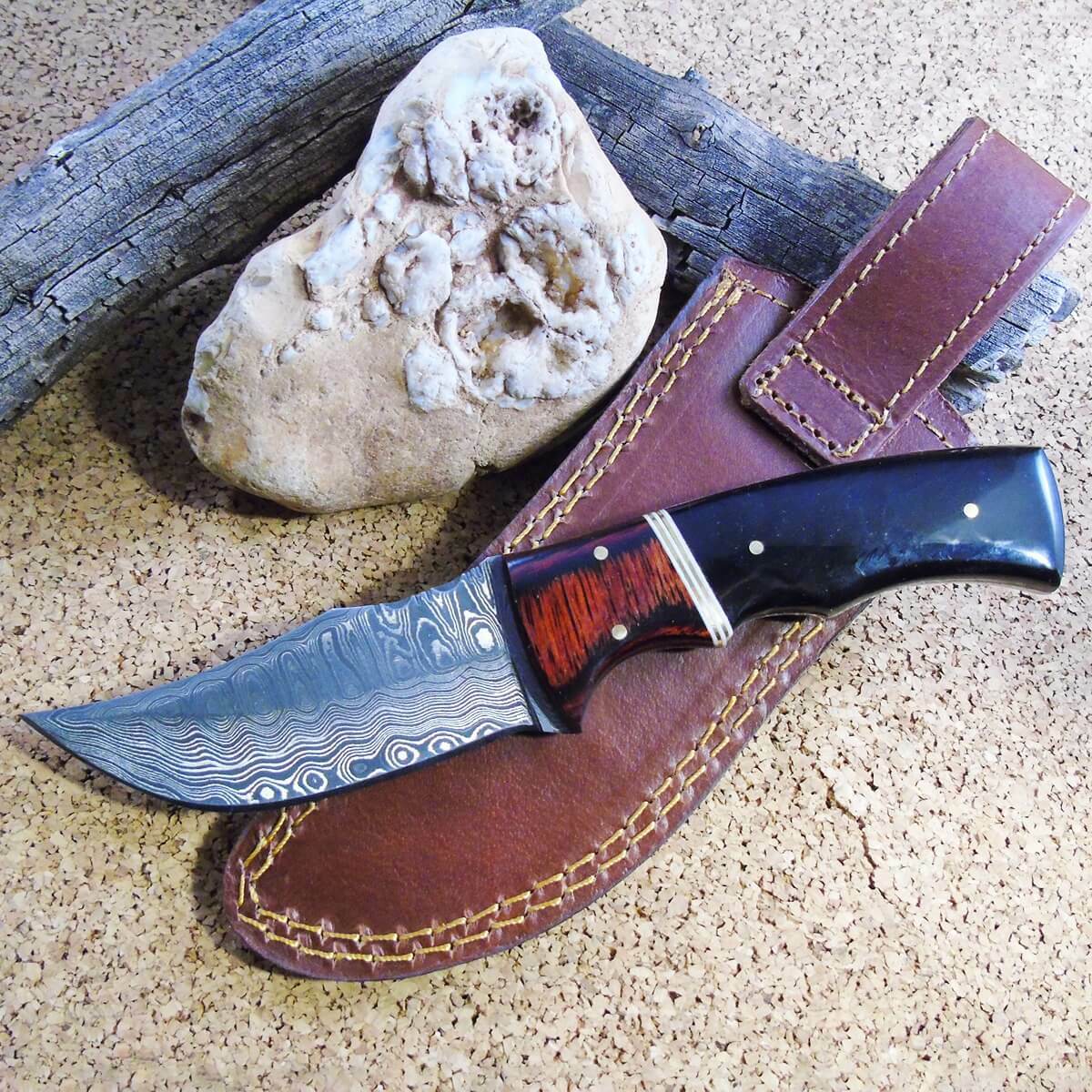 8.25" Damascus Knife - Bison Horn & Wood Handle - Image 4